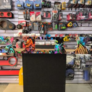 BASE PARA 2 BOCINAS, PANTALLA DE 7" Y 2 TWEETER PARA TAXIMOTO C/DISEÑO TORNASOL